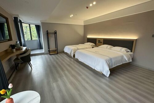 Pod Inn Selected Hotel (Chengdu Kuanzhai Alley Xi'an North Road)