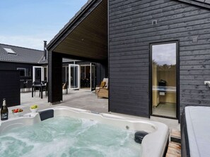 House | Spa treatment - 5 Star Holiday Home in Lokken (Lokken)