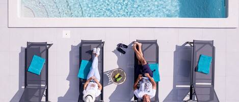 Villa | Basseng | Innendørsbasseng og utendørsbasseng