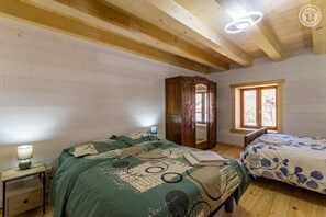 2 bedrooms, iron/ironing board, bed sheets - CHEZ MARIA - CORBEL - Gîte (CORBEL)