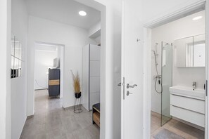 Apartment | Bathroom | Hair dryer - Apartment With Shared Garden in Banjol (Rab)
