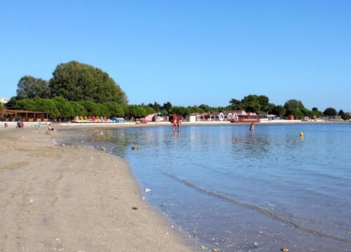 Holiday Home With Garden, sea View
