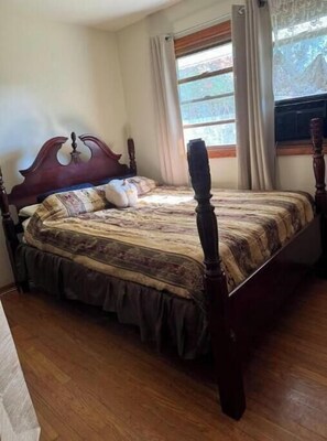 WiFi, bed sheets