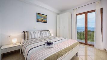 Apartment | 2 bedrooms, iron/ironing board