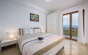 Apartment | 2 bedrooms, iron/ironing board - 2-bedroom Apartment in Drenje (Rasa)