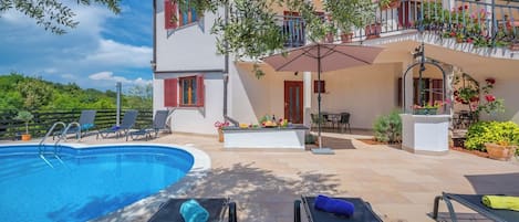 Apartment | Pool