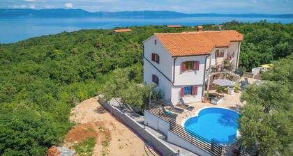 2-bedroom Apartment in Drenje