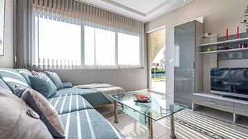 Apartment | Living room