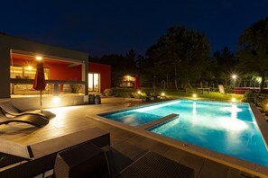 House | Pool | Indoor pool, outdoor pool - Spacious Villa in Kraj Drage (Sveta Nedelja)
