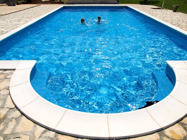 Apartment In Valbandon Near Beach & Fazana - Pula