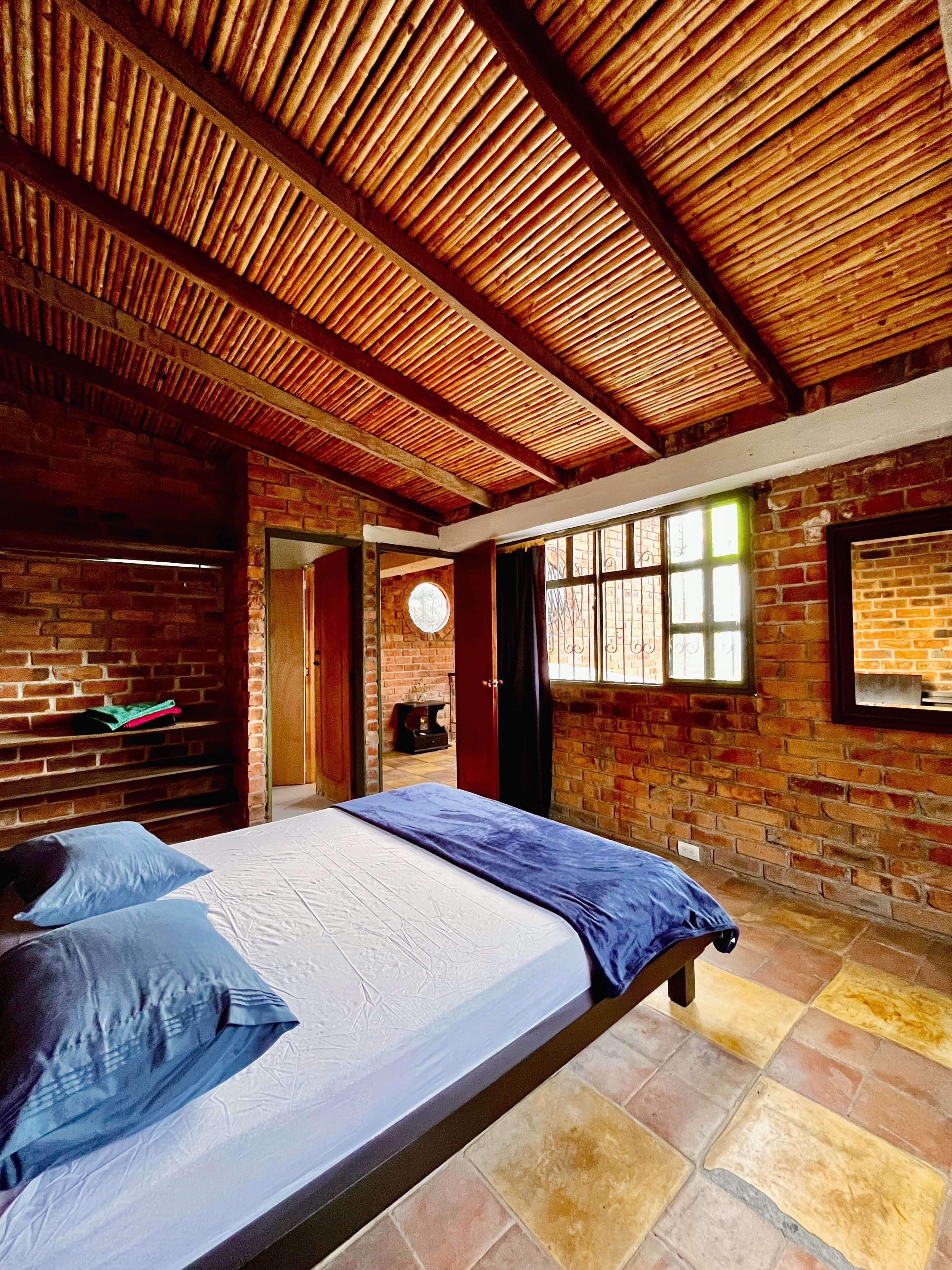 Presidential Room, 1 King Bed, Valley View | Free WiFi