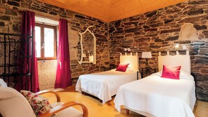Room - Bairro do Casal turismo rural (Vila Nova de Foz Côa)