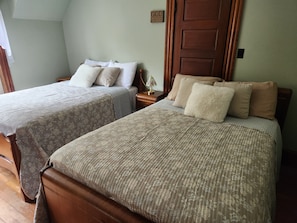 3 bedrooms, free WiFi, bed sheets