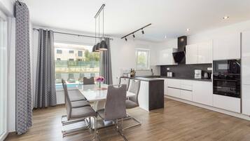 House | Private kitchen | High chair