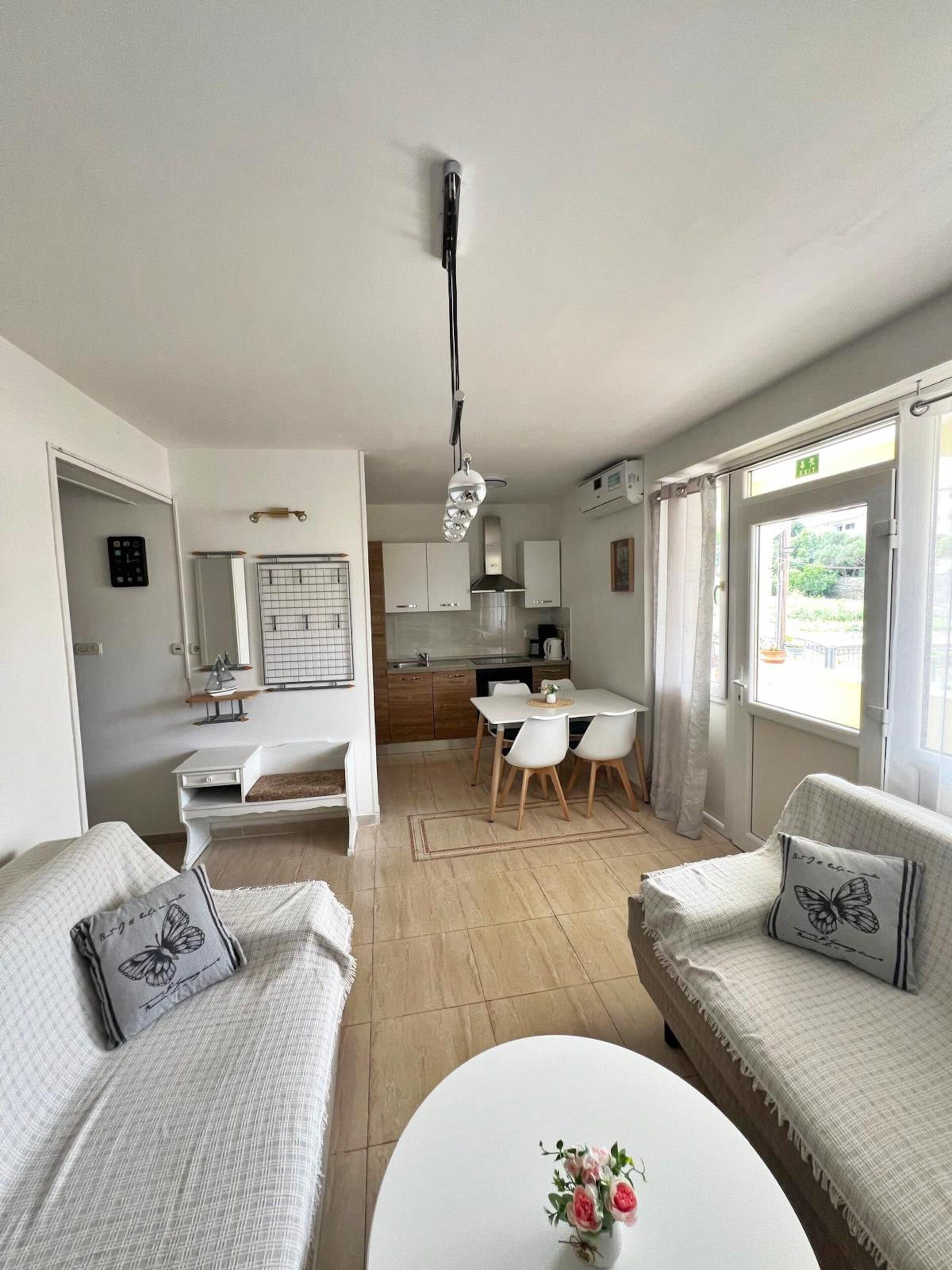 Apartment | Living area