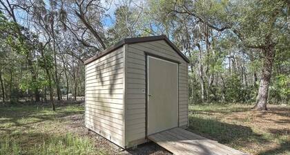 Secluded Retreat – Walk to Boat Launch!