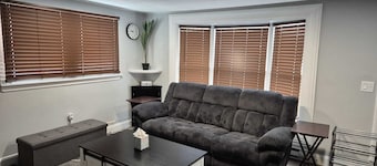Cozy 3-bedroom house near Mystic and Mohegan & Foxwood Casinos!