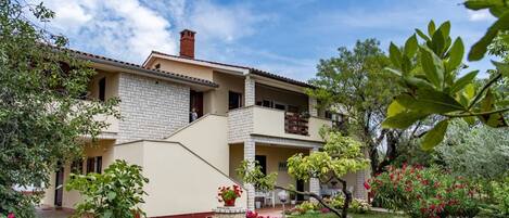 Apartment | Exterior