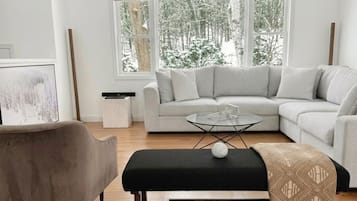 Smart TV, video games