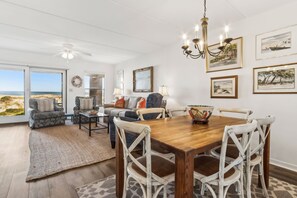 Dining - Pet Friendly Oceanfront Sailmaker Condo | Ground Floor | Updated Kitchen | Steps to the Beach (Fernandina Beach)