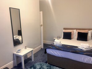 3 makuuhuonetta, ilmainen Wi-Fi, vuodevaatteet