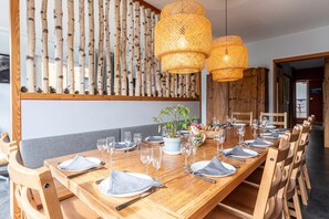 Dining - Chalet "Près Du Mélèze" with Mountain View, Shared Garden and Wi-Fi (Val-Cenis)