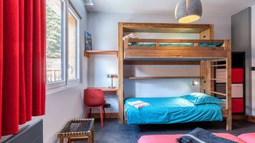7 bedrooms, iron/ironing board, free WiFi, bed sheets