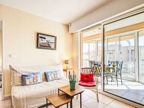 TV - Les Rives du Soleil by Interhome (Canet-Plage)