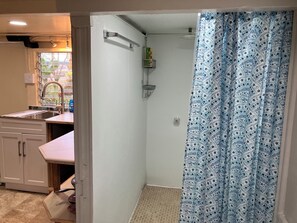 Handtücher, Seife, Toilettenpapier