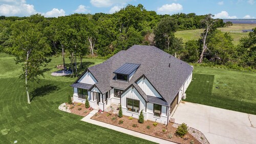 The Perch at Chambers Bay - Spacious, new 4 Bedroom with sweeping lake views