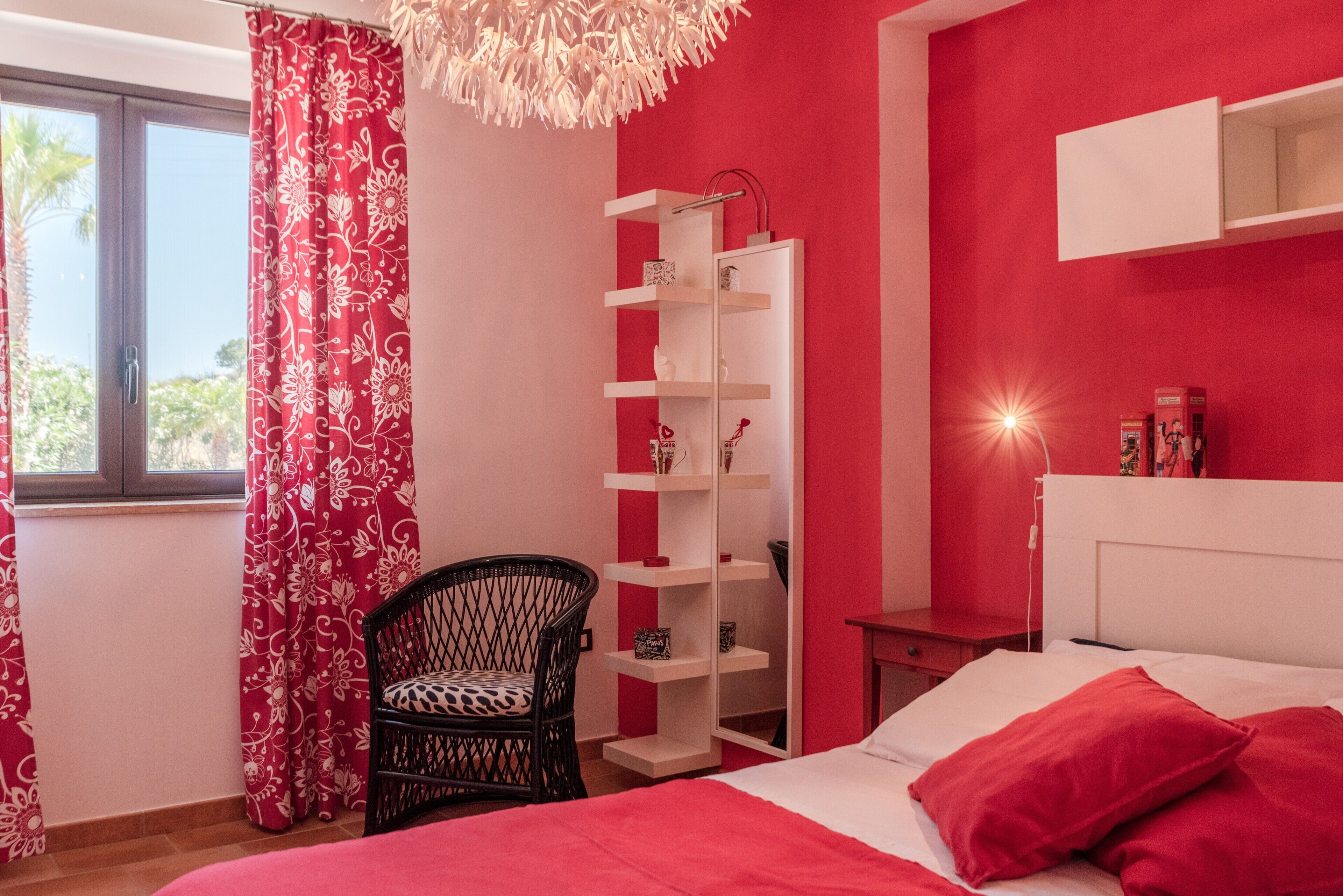 1 slaapkamer, een strijkplank/strijkijzer, gratis wifi, beddengoed