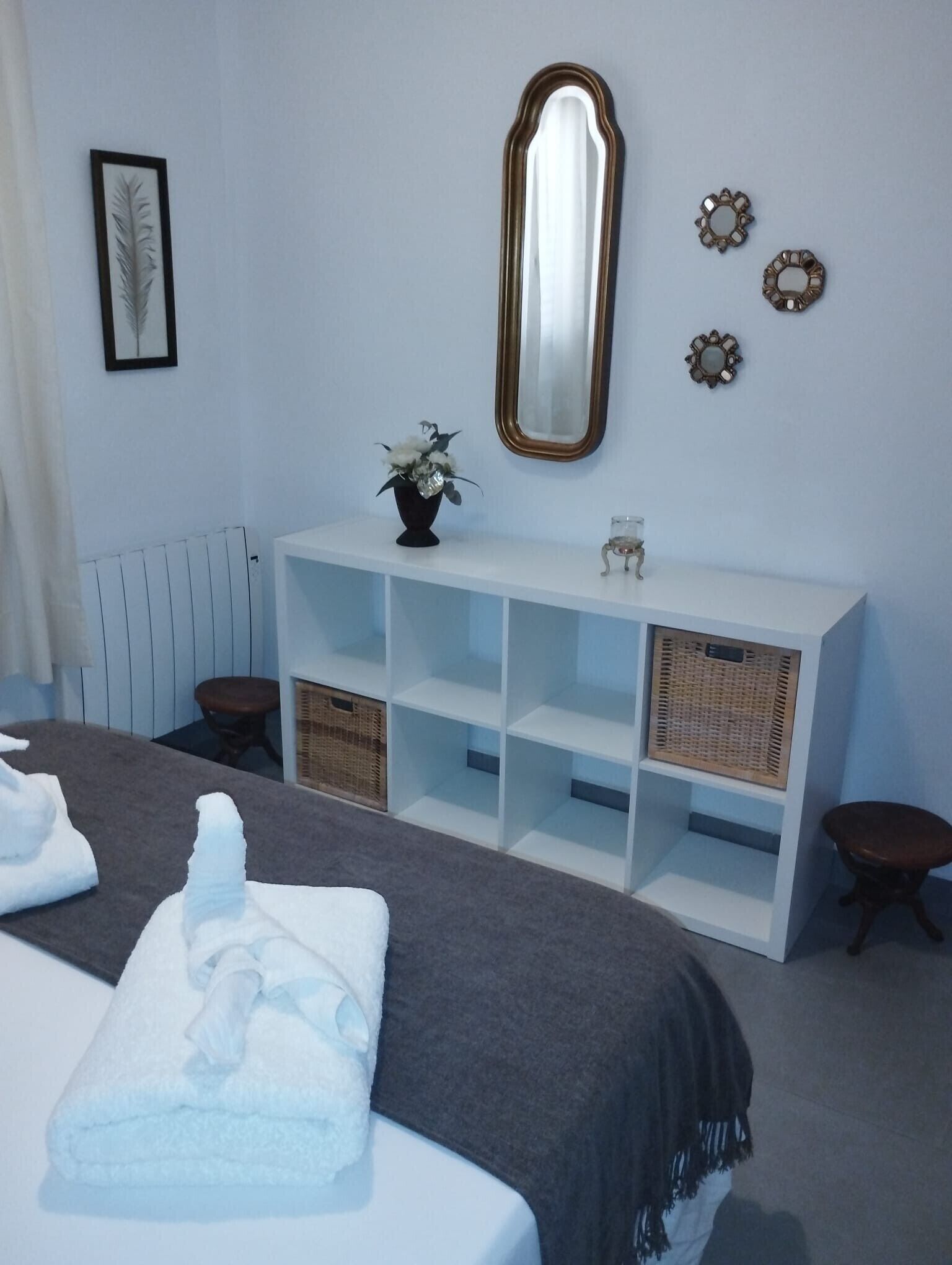 5 bedrooms, iron/ironing board, free WiFi, bed sheets