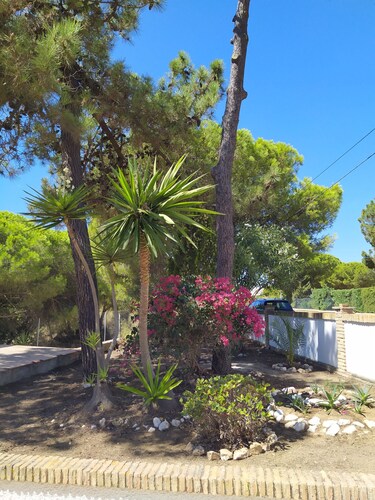 Chalet El Paraíso with Sea Views, Private Terrace and Wi-Fi