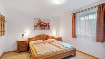 2 chambres, fer et planche Ă repasser, Wi-Fi gratuit, draps fournis