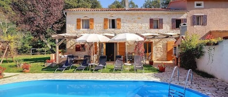 Villa | Piscine | Piscine intérieure, piscine extérieure
