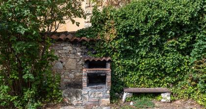 Holiday Home 'De Los Maestros' with Private Garden and Wi-Fi