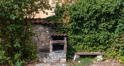 Holiday Home 'De Los Maestros' with Private Garden and Wi-Fi