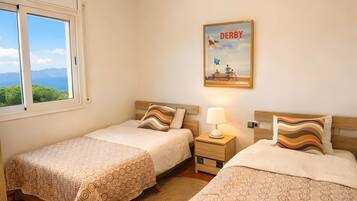 9 soverom, wi-fi (inkludert) og sengetøy