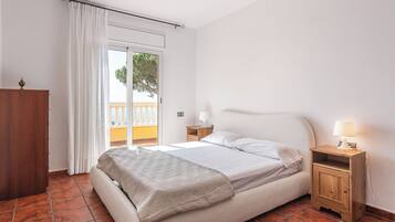 9 soverom, wi-fi (inkludert) og sengetøy