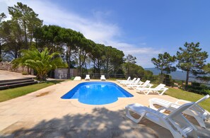Pool - Villa 'Roselles' with Sea Views, Private Heated Pool, and Air Conditioning (Lloret de Mar)