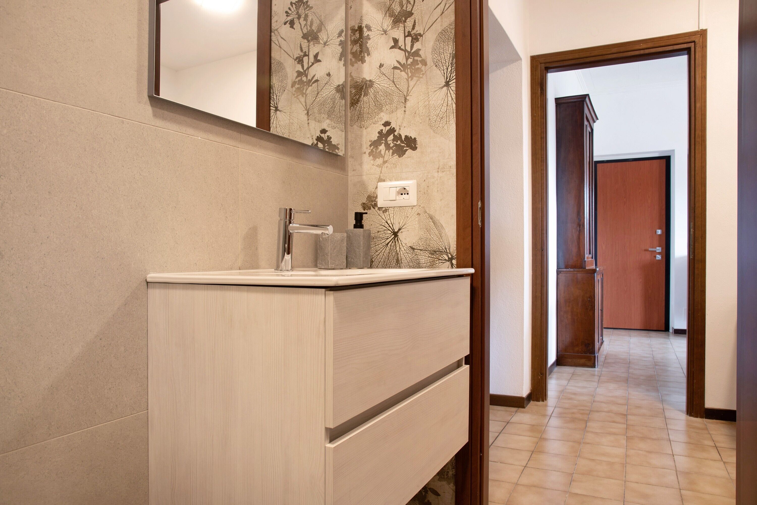 Ducha, secador de pelo, toallas