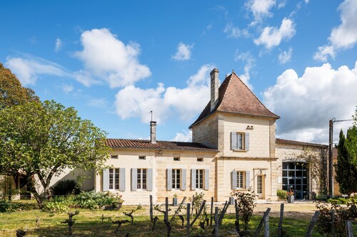 Séjour Authentique au Château Vieux Mougnac : Domaine Viticole Bio, Saint-Emilion, Vins & Détente