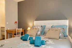 3 habitaciones, tabla de planchar con plancha y wifi gratis 