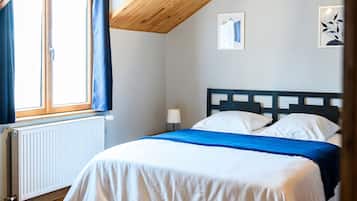 5 dormitorios, tabla de planchar con plancha, wifi gratis y ropa de cama