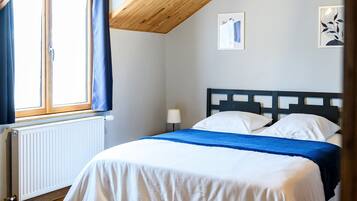 5 quartos, ferros/tábuas de passar roupa, Wi-Fi de cortesia