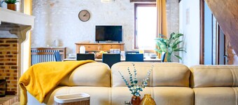 Cottage 'Le Cerisier' with shared garden and Wifi