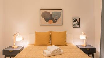 1 slaapkamer, een strijkplank/strijkijzer, gratis wifi, beddengoed
