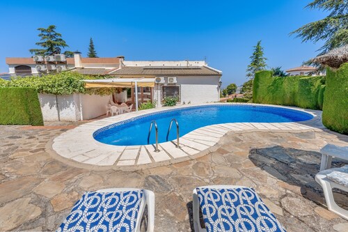 Villa 'Leonor Con Piscina Privada' with Mountain View, Wi-Fi and Air Conditioning