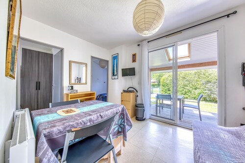 Comfortable Chalet Near the Beach and Marina – Garden, Parking, Leisure Facilities