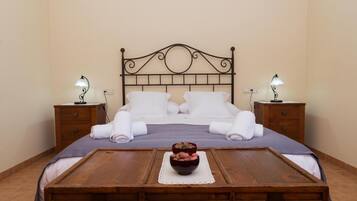 5 chambres, fer et planche Ă  repasser, Wi-Fi gratuit, draps fournis